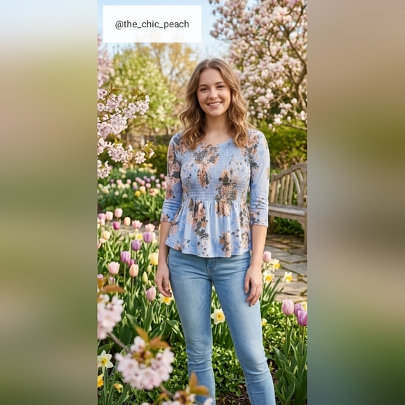 Alya Tops - 🩷$10 | Alya Smocked Peplum Top — Made in USA — Size L 🌸